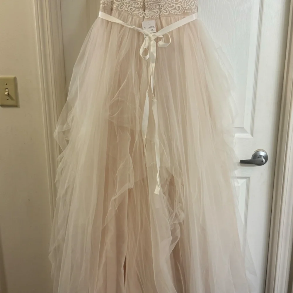 Wedding - Picture 5 of 6